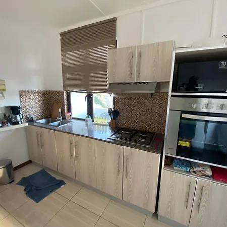 2 Bedroom Luxury Walk To The Beach Appt Flic en Flac Exterior photo